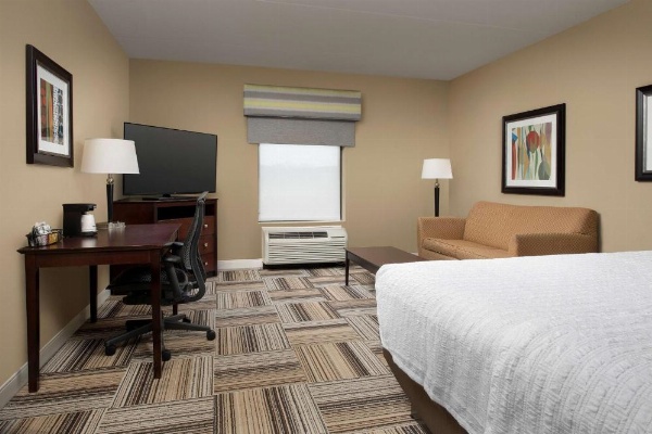 Hampton Inn By Hilton Knoxville-East image 17