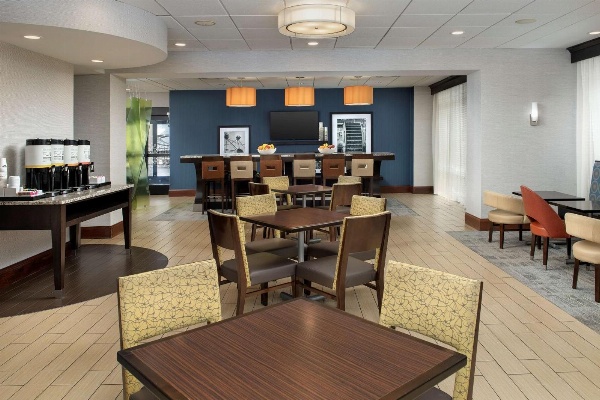 Hampton Inn By Hilton Knoxville-East Main image